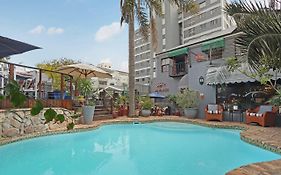 40 Winks Guest House Green Point